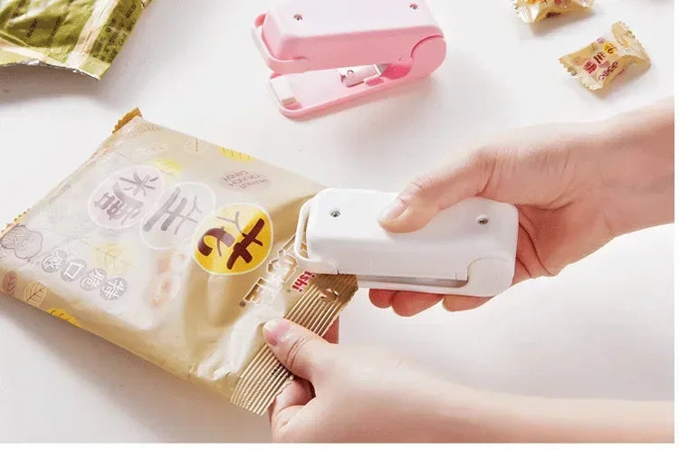 1PC Mini Heat Bag Packaging Sealer Portable Plastic Bag Clip Sealing Machine Food Storage Seal Snack Sealing Kitchen Gadgets