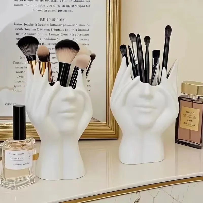 a1PCS Creative Human Body Art Styling Office Supplies Desktop Multifunctional Storage Pen Holder Makeup Brush Holder Decoration