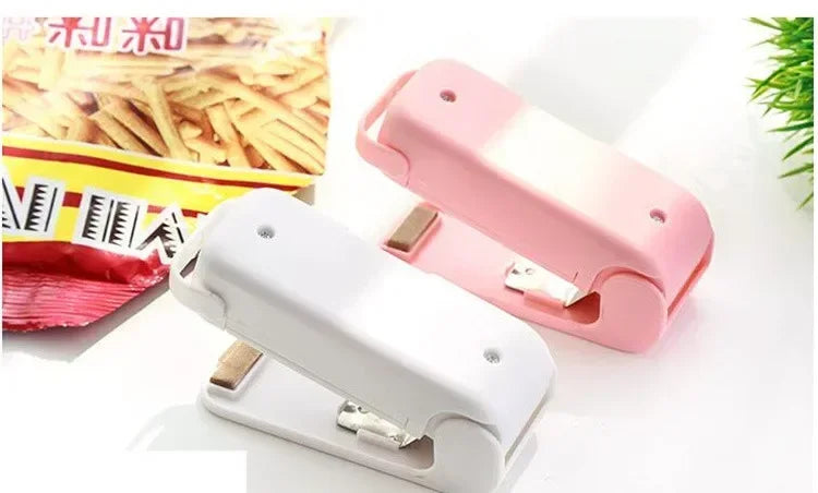 1PC Mini Heat Bag Packaging Sealer Portable Plastic Bag Clip Sealing Machine Food Storage Seal Snack Sealing Kitchen Gadgets